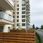 Apartamento Beautiful Penthouse Lakeview W18 Bucarest