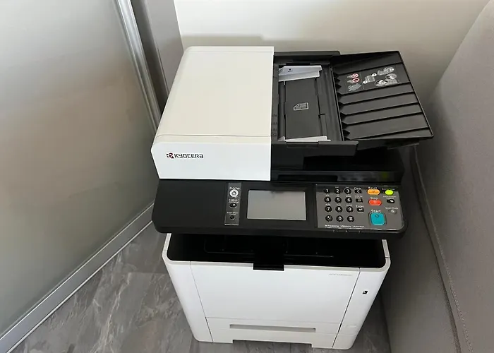 Beautiful Penthouse Lakeview W18 * Бухарест