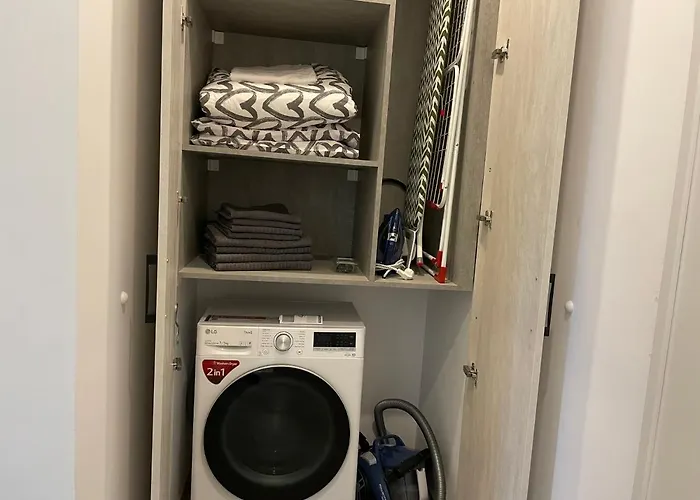 Beautiful Penthouse Lakeview W18 * بوخارست