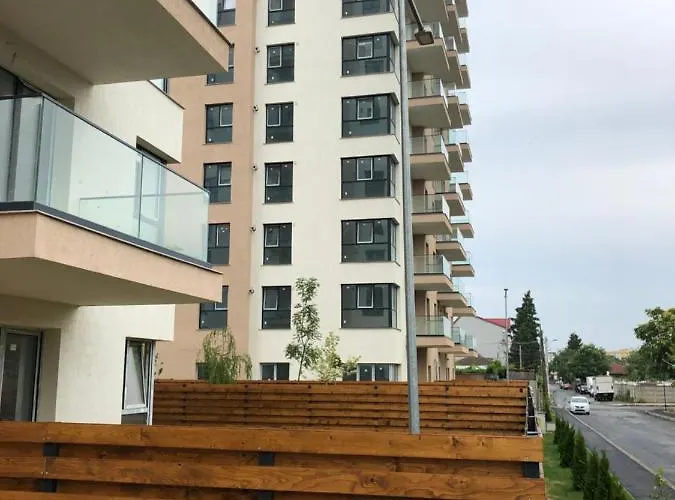 Апартаменты Beautiful Penthouse Lakeview W18 Бухарест